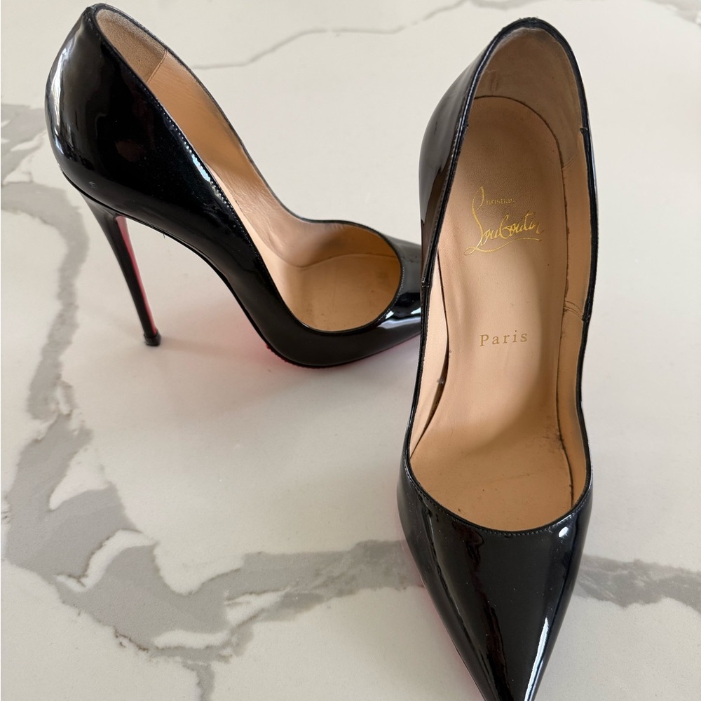 Black and Red Stiletto Heels - Picture 2 of 5